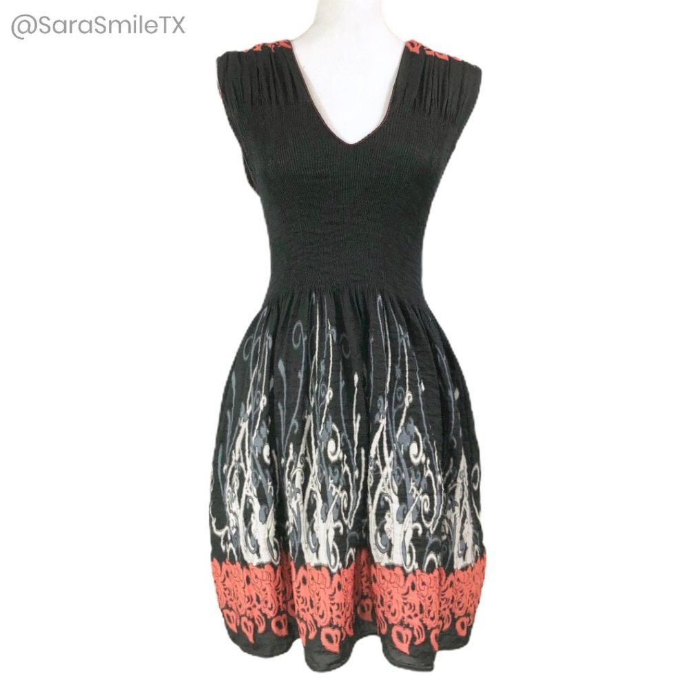 MAX EDITION Petite Black White & Red Sleeveless Smocked Embroidered Dress
